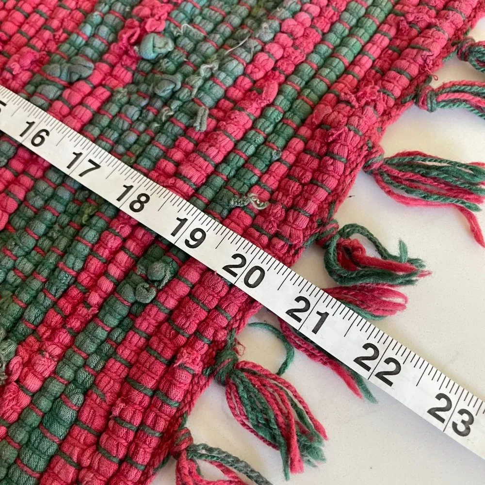 4 Vintage Tag Textiles Festive Red Green Cotton Rag Rug Placemats with Fringe